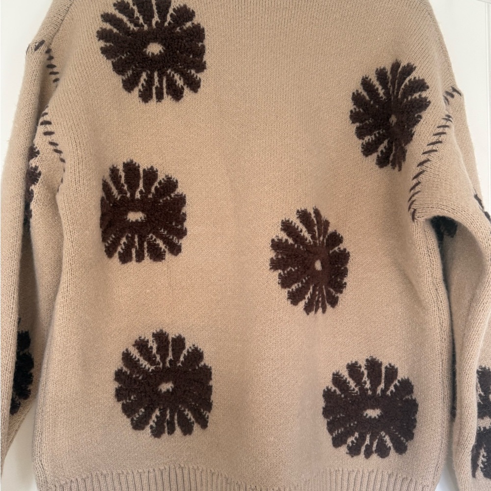 Beige and Brown Floral‎ Women's Sweater S/M - Picture 3 of 8